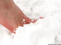 Feet - Natasha G - 2012-11-18 Barefoot in cold weather