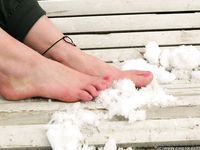 Feet - Natasha G - 2012-11-18 Barefoot in cold weather