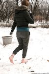 Feet - Natasha G - 2012-11-18 Barefoot in cold weather