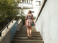 Feet - Natasha H - 2016-11-03 A joyful barefoot beauty