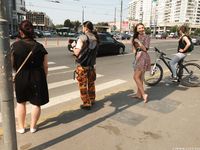 Feet - Natasha H - 2016-11-03 A joyful barefoot beauty