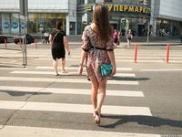 Feet - Natasha H - 2016-11-03 A joyful barefoot beauty