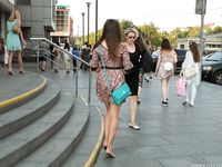 Feet - Natasha H - 2016-11-03 A joyful barefoot beauty