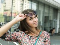 Feet - Natasha H - 2016-11-03 A joyful barefoot beauty