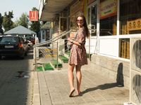 Feet - Natasha H - 2016-11-03 A joyful barefoot beauty