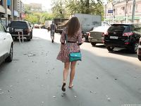 Feet - Natasha H - 2016-11-03 A joyful barefoot beauty