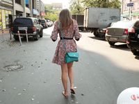 Feet - Natasha H - 2016-11-03 A joyful barefoot beauty