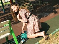 Feet - Natasha H - 2016-11-03 A joyful barefoot beauty