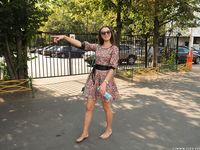 Feet - Natasha H - 2016-11-03 A joyful barefoot beauty