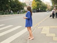 Feet - Natasha H - 2017-11-08 Cool weather barefoot walk