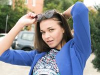 Feet - Natasha H - 2017-11-08 Cool weather barefoot walk