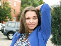 Feet - Natasha H - 2017-11-08 Cool weather barefoot walk