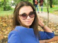 Feet - Natasha H - 2017-11-08 Cool weather barefoot walk