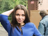 Feet - Natasha H - 2017-11-08 Cool weather barefoot walk