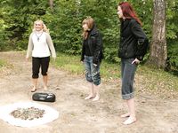 Feet - Nina + Anna Taradanova + Unknown girl - 2007-05-03 Extremal summer day