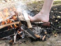 Feet - Nina + Anna Taradanova + Unknown girl - 2007-05-03 Extremal summer day