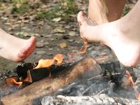 Feet - Nina + Anna Taradanova + Unknown girl - 2007-05-03 Extremal summer day