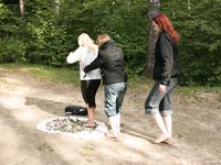 Feet - Nina + Anna Taradanova + Unknown girl - 2007-05-03 Extremal summer day