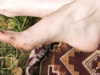 Feet - Nina + Anna Taradanova + Unknown girl - 2007-05-03 Extremal summer day