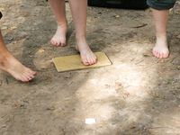 Feet - Nina + Anna Taradanova + Unknown girl - 2007-05-03 Extremal summer day