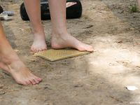Feet - Nina + Anna Taradanova + Unknown girl - 2007-05-03 Extremal summer day