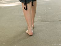 Feet - Nina - 2006-12-27 Red-haired barefoot girl