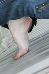 Feet - Nina - 2006-12-27 Red-haired barefoot girl