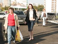 Feet - Nina - 2006-12-27 Red-haired barefoot girl