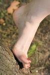 Feet - Nina - 2006-12-27 Red-haired barefoot girl