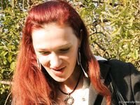 Feet - Nina - 2006-12-27 Red-haired barefoot girl