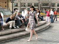 Feet - Nina - 2008-01-29 Hot asphalt kisses her soles