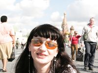 Feet - Nina - 2008-01-29 Hot asphalt kisses her soles