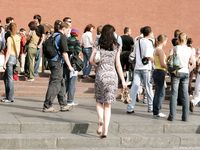 Feet - Nina - 2008-01-29 Hot asphalt kisses her soles