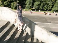 Feet - Nina - 2008-01-29 Hot asphalt kisses her soles