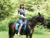 Feet - Nina - 2008-09-21 Barefoot horse riding
