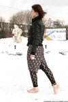 Feet - Nina A - 2012-07-27 Winter barefoot fun