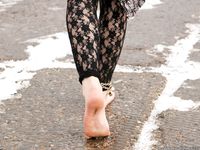Feet - Nina A - 2012-07-27 Winter barefoot fun