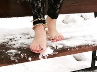 Feet - Nina A - 2012-07-27 Winter barefoot fun