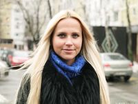 Feet - Nina D - 2017-04-19 Bare feet in the cold slush