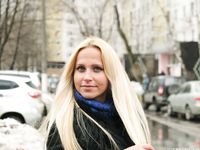 Feet - Nina D - 2017-04-19 Bare feet in the cold slush