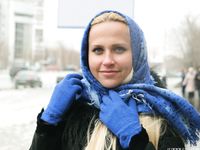 Feet - Nina D - 2017-04-19 Bare feet in the cold slush