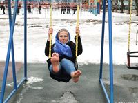 Feet - Nina D - 2017-04-19 Bare feet in the cold slush