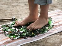 Feet - Oksana + Jenya + Anna Taradanova - 2006-12-03 Sharp exam for bare feet