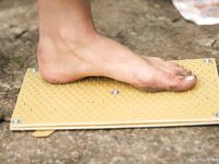 Feet - Oksana + Jenya + Anna Taradanova - 2006-12-03 Sharp exam for bare feet