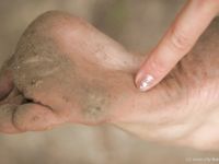 Feet - Oksana + Jenya + Anna Taradanova - 2006-12-03 Sharp exam for bare feet