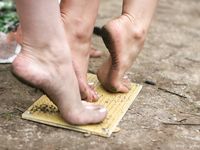 Feet - Oksana + Jenya + Anna Taradanova - 2006-12-03 Sharp exam for bare feet