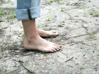 Feet - Oksana + Jenya + Anna Taradanova - 2006-12-03 Sharp exam for bare feet