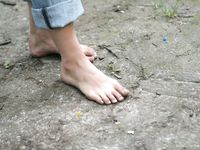 Feet - Oksana + Jenya + Anna Taradanova - 2006-12-03 Sharp exam for bare feet