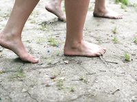 Feet - Oksana + Jenya + Anna Taradanova - 2006-12-03 Sharp exam for bare feet