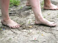 Feet - Oksana + Jenya + Anna Taradanova - 2006-12-03 Sharp exam for bare feet